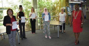 Women student leaders receive Soroptimist International Scholarship